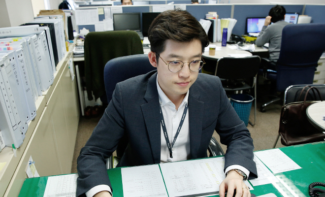 공공영업팀 손계준 사원