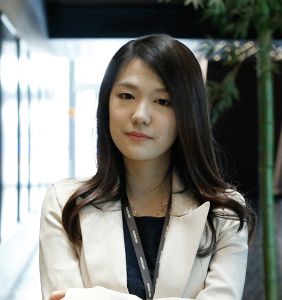 회계팀 강하영 사원