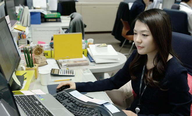 회계팀 강하영 사원