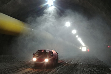 Operation of road sprinklers to mitigate fine dust